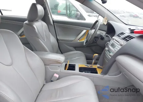 2007 Toyota Camry Xle V6 z USA, uszkodzony, nr VIN JTNBK46K173013055